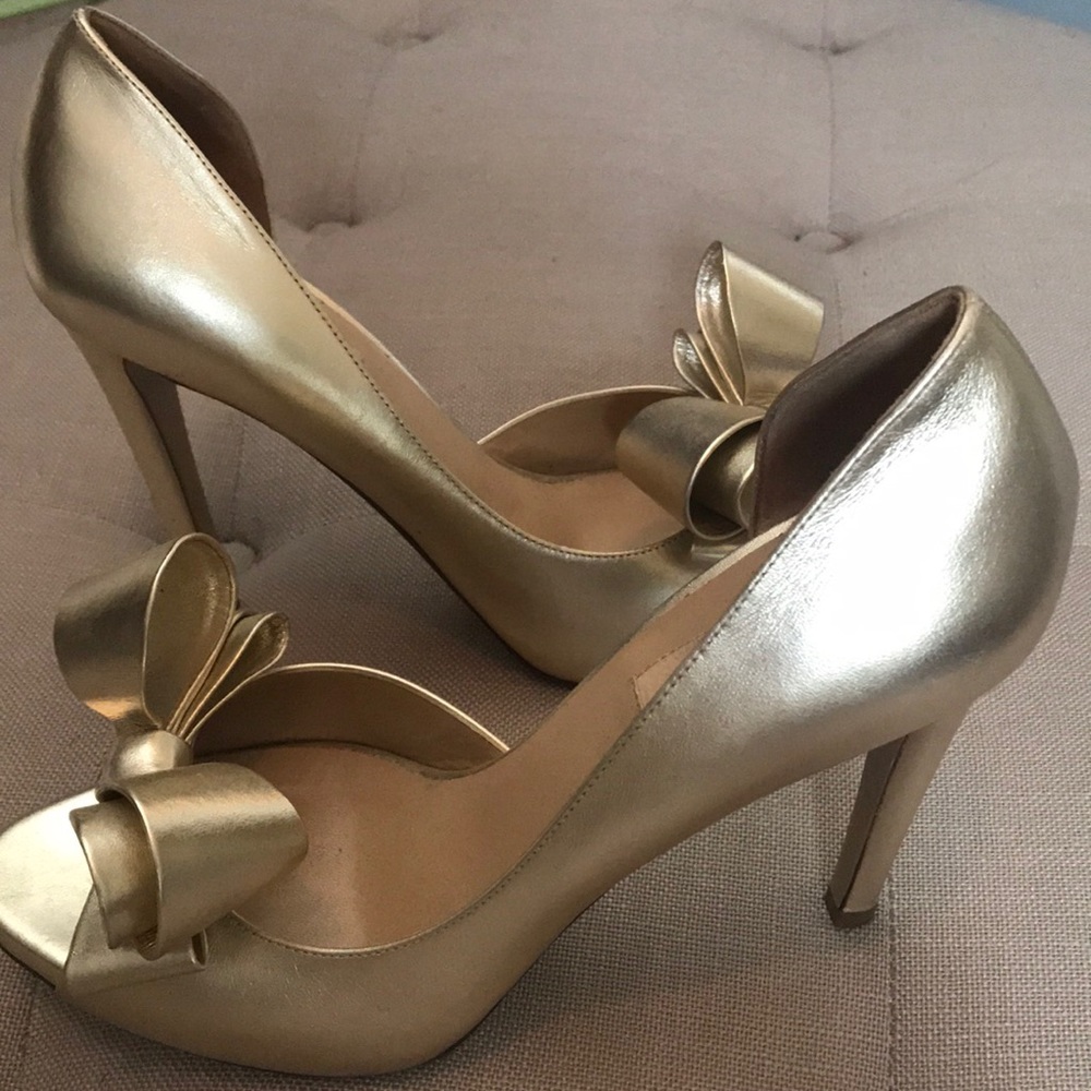 Vanentino Bow heels🤩